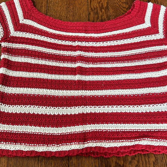 Cropped Striped Sweater Top - Picture 2 of 5